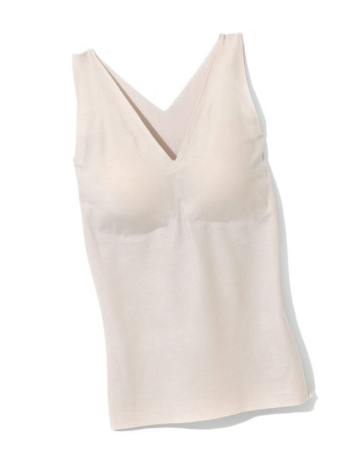 タンクトップ3410円（キレイラボ ラクしてキュット／グンゼ お客様相談室）