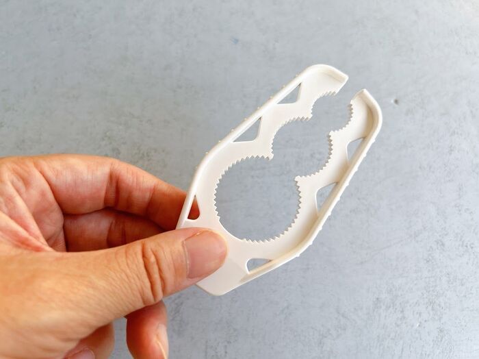 【ダイソー】ネイルする女性には必須！？サクッと使える“謎すぎ便利グッズ”が登場！