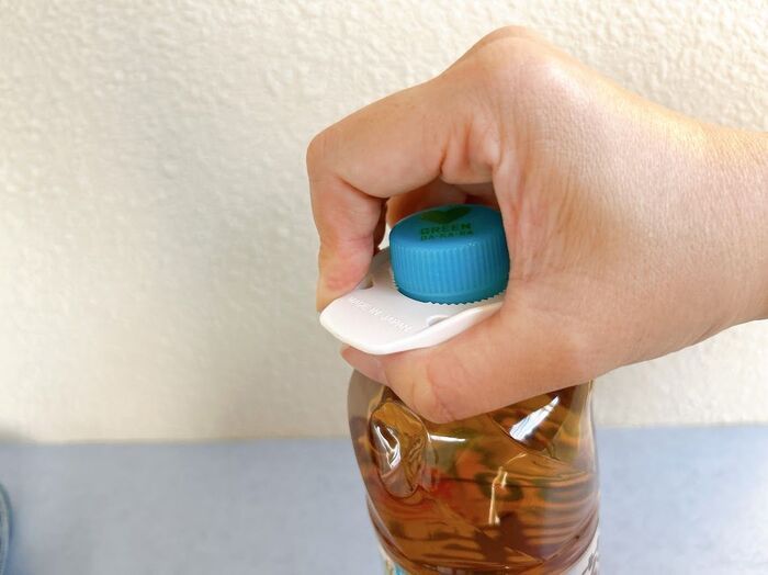 【ダイソー】ネイルする女性には必須！？サクッと使える“謎すぎ便利グッズ”が登場！