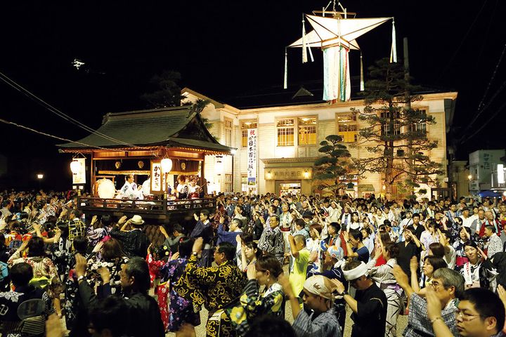 岐阜県の『郡上おどり』