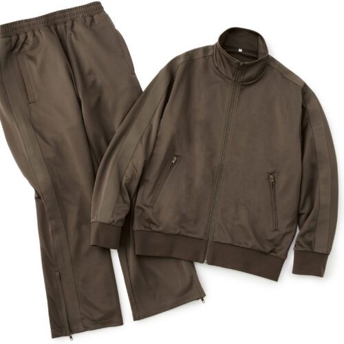 無印良品「MUJI Labo」の“ジャージ”が最高すぎ！懐かしいのに新しい2025秋冬新作をスタイリストが推す理由