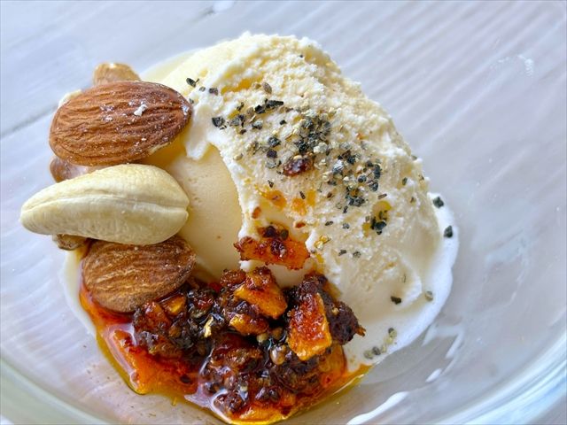 坦々風バニラアイス