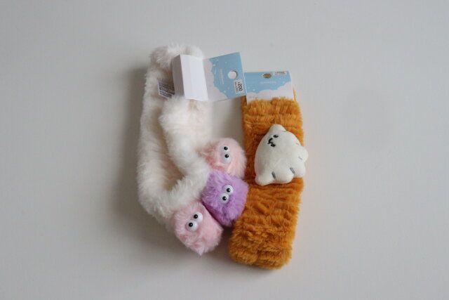 ダイソーのふわふわヘアバンド