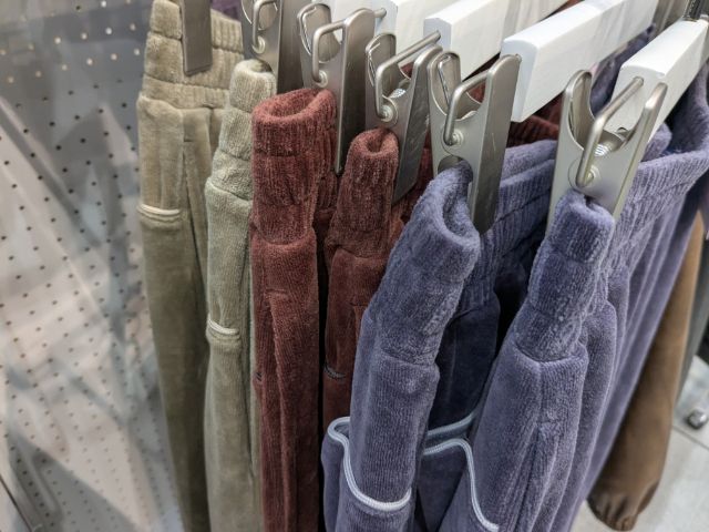 撥水ベロアパイピングナロースカートのカラー展開