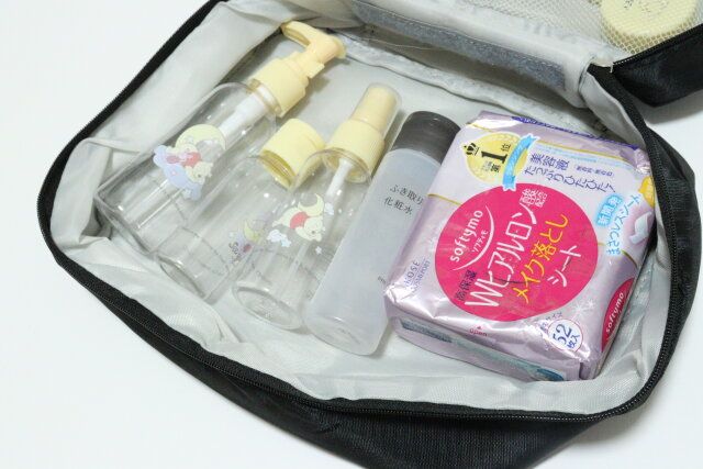 トラベルポーチ 収納力