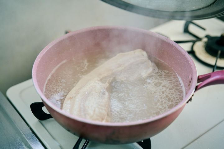 按田優子さんに教わった豚肉のチチャロン