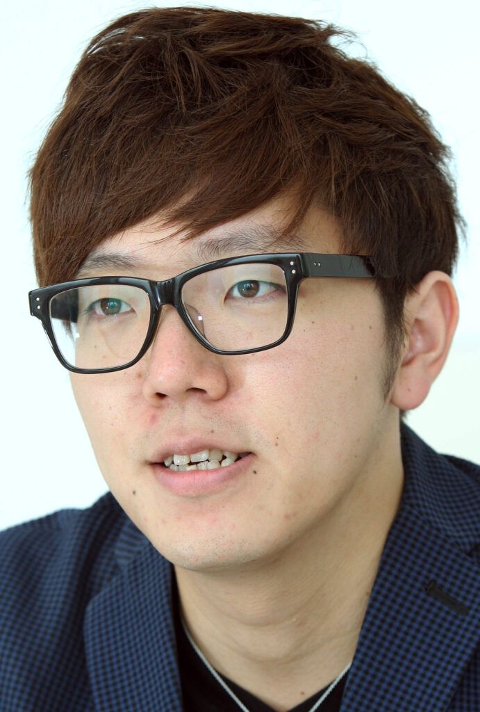 人気ユーチューバー、HIKAKIN（ヒカキン）さん（36）が27日、Xを更新。今年5月と6月にセブンーイレブンで販売した際、大人気となり「即完売」となった自身監修のみそ味のカップラーメン「新みそきん」に関する投稿を行いました。