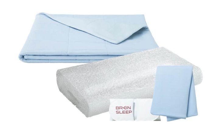 BRAIN SLEEP パーフェクト クール シリーズ コンフォーター ピロー※ピローカバー、アイスパック付き3万6300円、コンフォーター［シングル］2万4200円（ともにブレインスリープ）