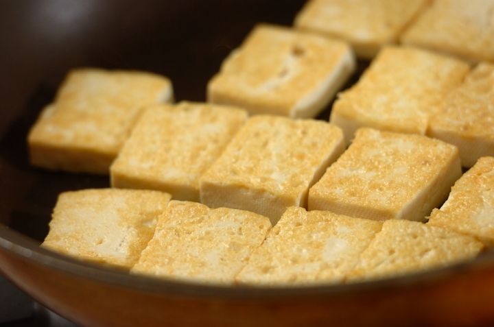 豆腐とツナの卵とじの作り方1