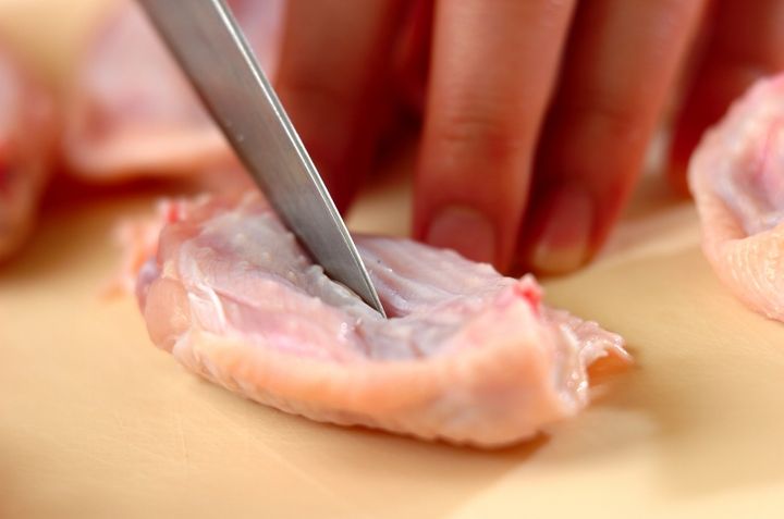 旨みたっぷり！手羽中の照り焼き 甘辛味がやみつきに by保田 美幸さんの下準備1