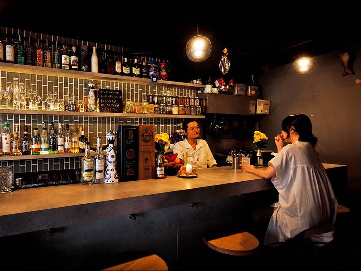 代々木上原『PERROS PERRAS』の内観