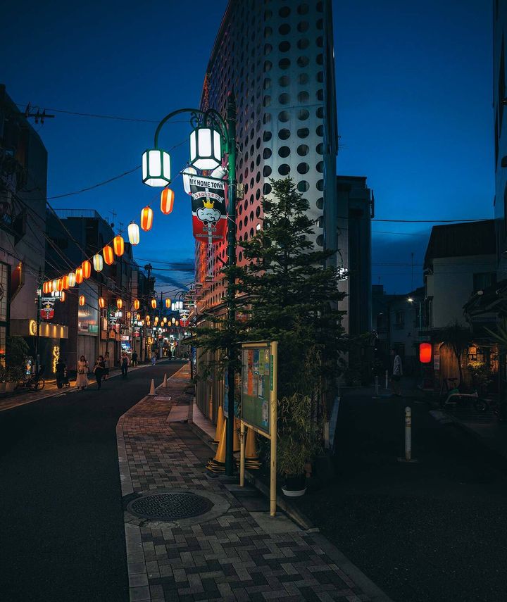 代々木上原駅前の商店街