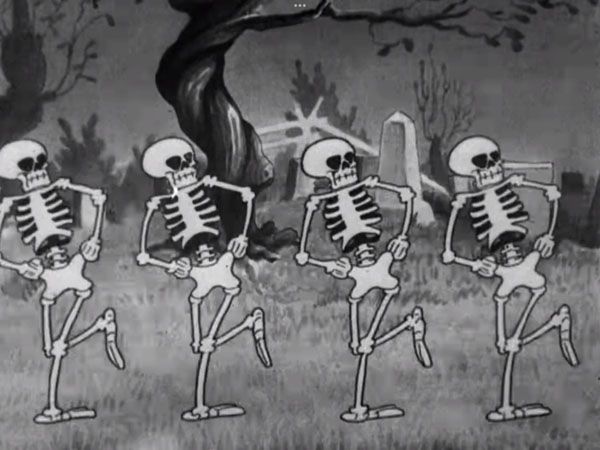 【山梨県北杜市】ナチュラルガーデンズMOEGIで「萌木の村ハロウィンマンス2025～魔女とカボチャのガーデンパーティー」開催