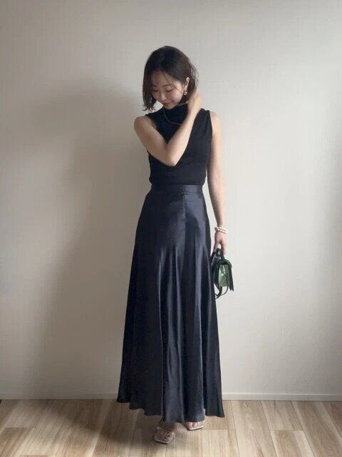 2025gu990円ボトルネックT着回しコーデ