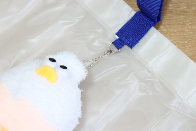 ダイソーのビニールトートバッグはDカン付き