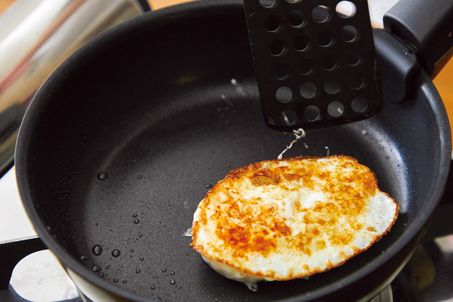 お弁当に『ガパオライス』を子ども向けにアレンジ！ お弁当に目玉焼きを入れるときのコツは…の画像2