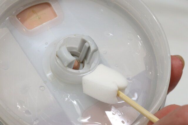 ダイソーのカットして使える高密度メラミンスポンジ（スティックタイプ、12個）