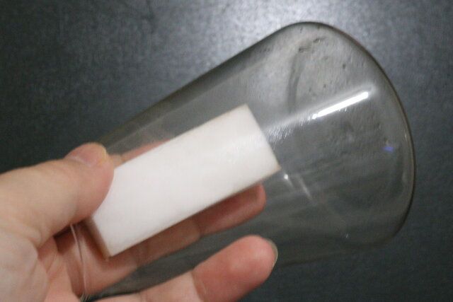 ダイソーの高密度メラミンスポンジ（スティックタイプ、12個）のコップ