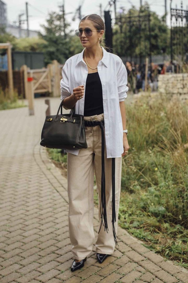 画像: ダークカラーを散らして全体を引き締め