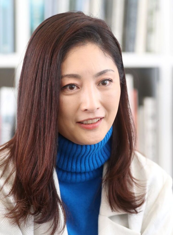 年齢を重ねても変わらないかわいらしさを持つあの女優さんが披露したオフショットが話題です。