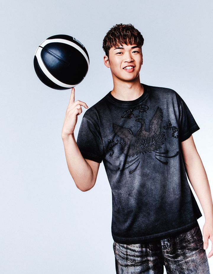 昨シーズンのBリーグ新人王に輝いた脇真大選手