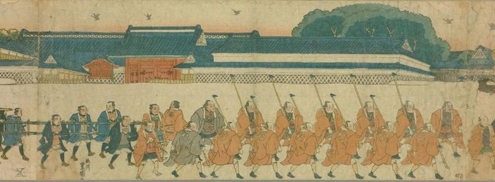 奥に見える門が現在の東大赤門。歌川豊國 画『加賀鳶の圖』,［江戸後期］