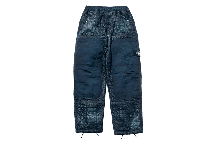 〈ストーンアイランド〉のパンツ