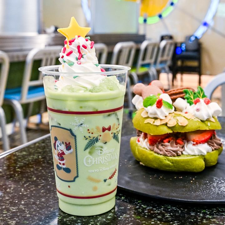 ディズニーアンバサダーホテル「チックタック・ダイナー」“ディズニー・クリスマス2025”スペシャルメニュー スペシャルドリンク
