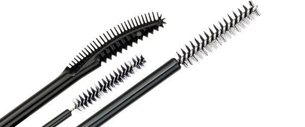 細身ブラシで狙い撃ちできる！