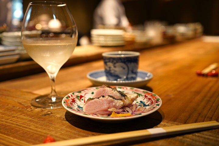 勝手口を抜けた先には…秘密にしたい大人の隠れ家が♪一流料亭の味をカジュアルにいただける和食居酒屋＆寿司店