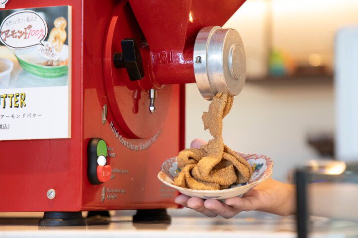 挽きたてのアーモンドバターが香る朝食♪横浜のナッツ専門店「Groovy Nuts Cafe」