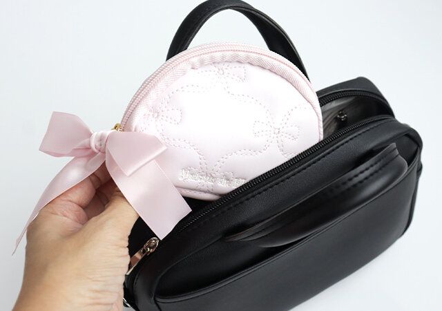 宝島社ムック付録Maison de FLEUR Ribbon Accessory Case Book4