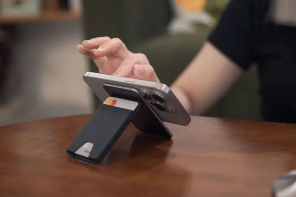 プレート着脱でカスタマイズできる次世代スマホウォレット「MagBase」が新登場！