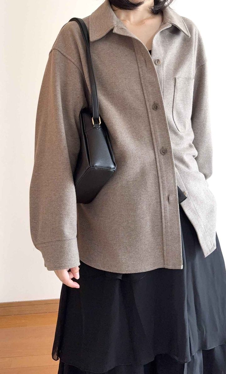 画像: 黒ワンピ ✕ ジャケット