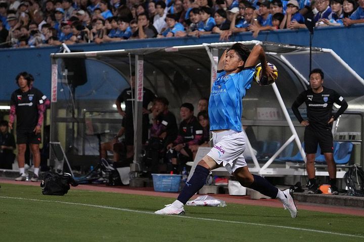 J1残留争う横浜FCが湘南ベルマーレとの直接対決で勝利！特別指定選手・細井響のプロ初ゴールが決勝弾に