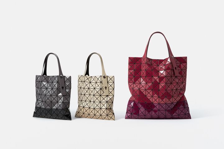 トートバッグ 本体H39.5cm ¥58,300 スモールトートバッグ 本体H27.5cm ¥47,300