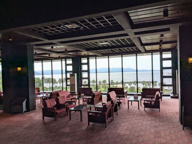 長崎・平戸にある「大江戸温泉物語 ホテル蘭風」のロビー