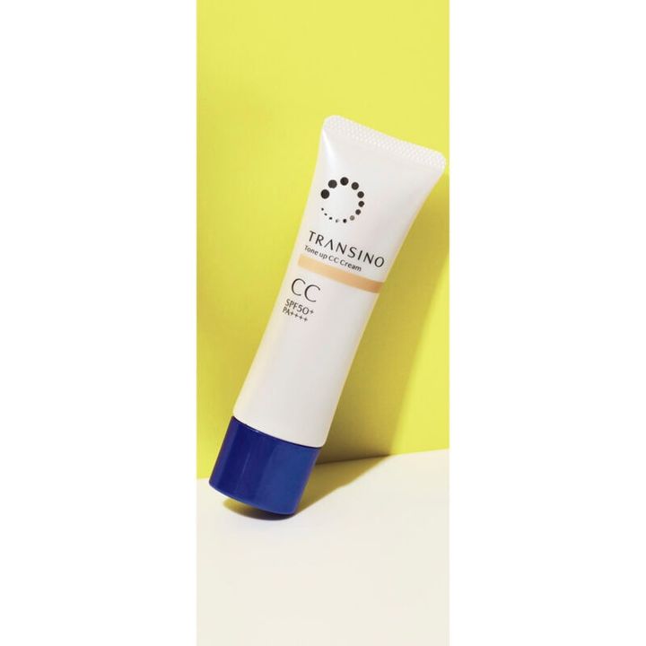 老化要因の近赤外線もカット。トランシーノ薬用トーンアップCCクリーム［医薬部外品］ SPF50＋・PA++++ 全2色 各30g 2860円〈編集部調べ〉（第一三共ヘルスケア）