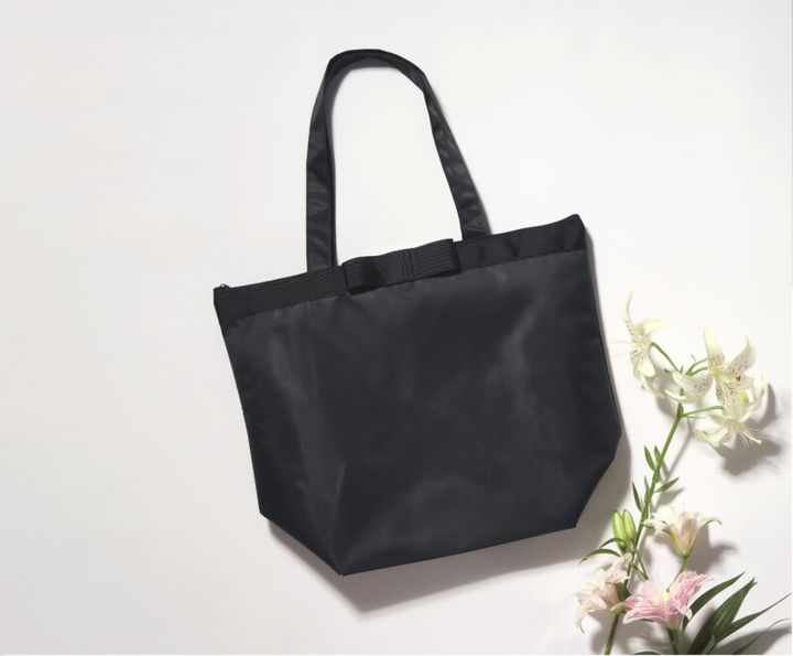 『GLOW』11月号特別付録、プラステの「リボン付き上品トート」