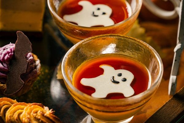 【東京都渋谷区】「CÉ LA VI TOKYO」に、ハロウィン限定の遊び心に満ちた贅沢アフタヌーンティー登場！