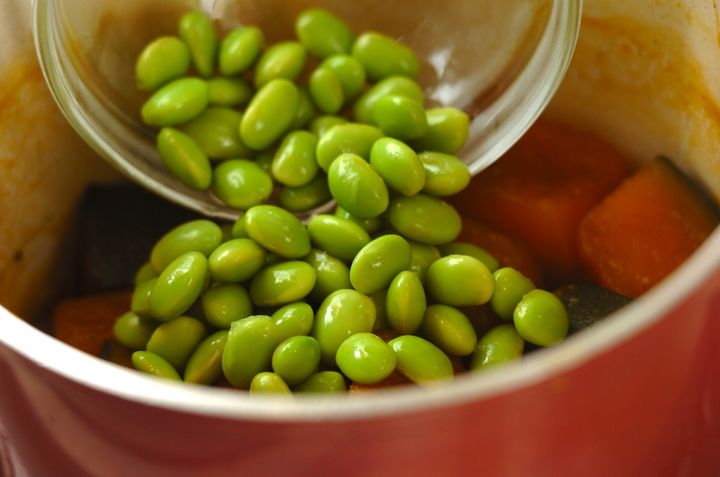 カボチャと枝豆の煮ものの作り方2