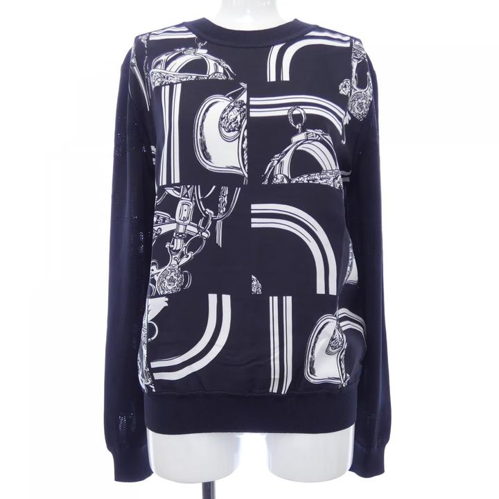 エルメスのネイビーのニット