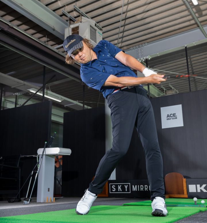 飛距離を伸ばしたいゴルファー必見！最新軽量クラブをガチ試打