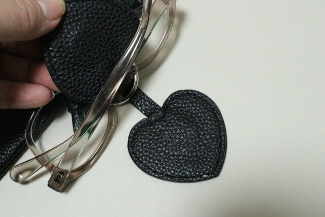 マグネットフック（メガネ、帽子に対応） 使用方法