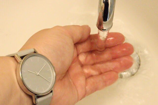 シンプルデザインウォッチ（グレー） 日常生活防水仕様