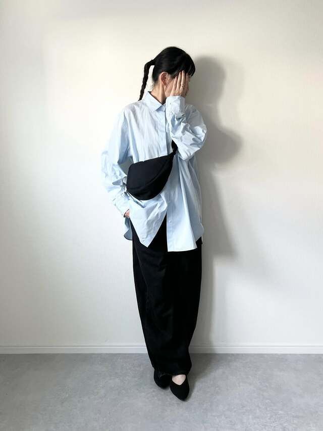 UNIQLOのバギーカーブジーンズ