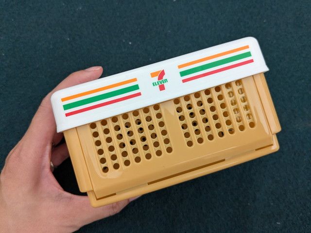 セブン‐イレブンのショッピングバスケット型ランチボックス