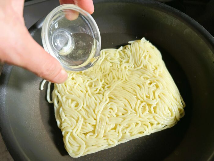 「焼きそばの麺はほぐしません！」達人が教える