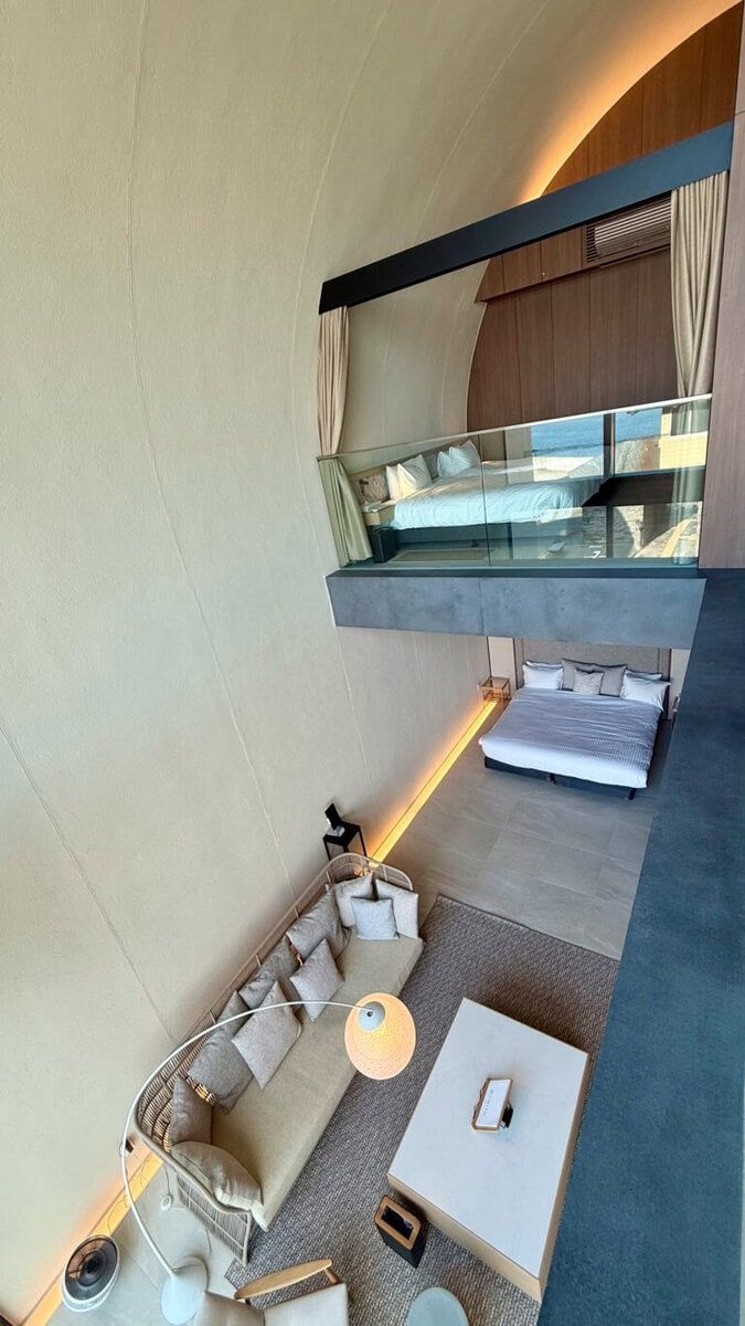 2階から見下ろしたリビング