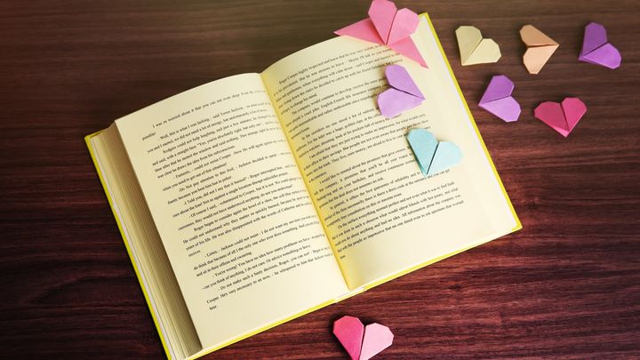 「文の響き」だけで百年後も読まれる本を70%の精度で判定することに成功